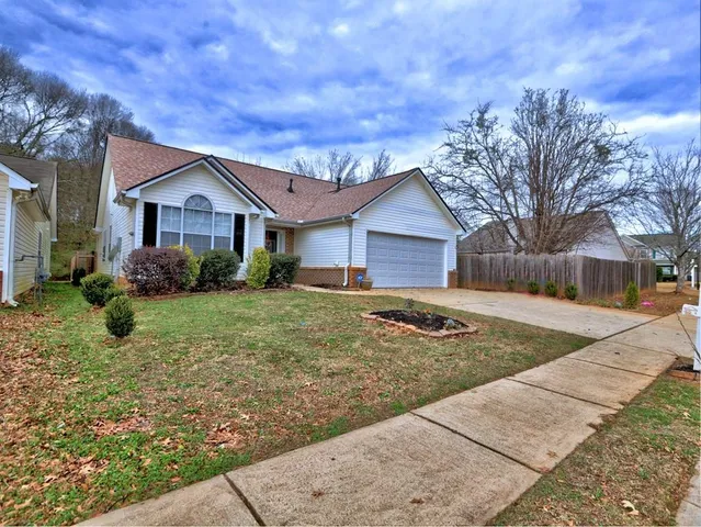 $250,000 | 1330 Lafayette Square, McDonough, GA 30252