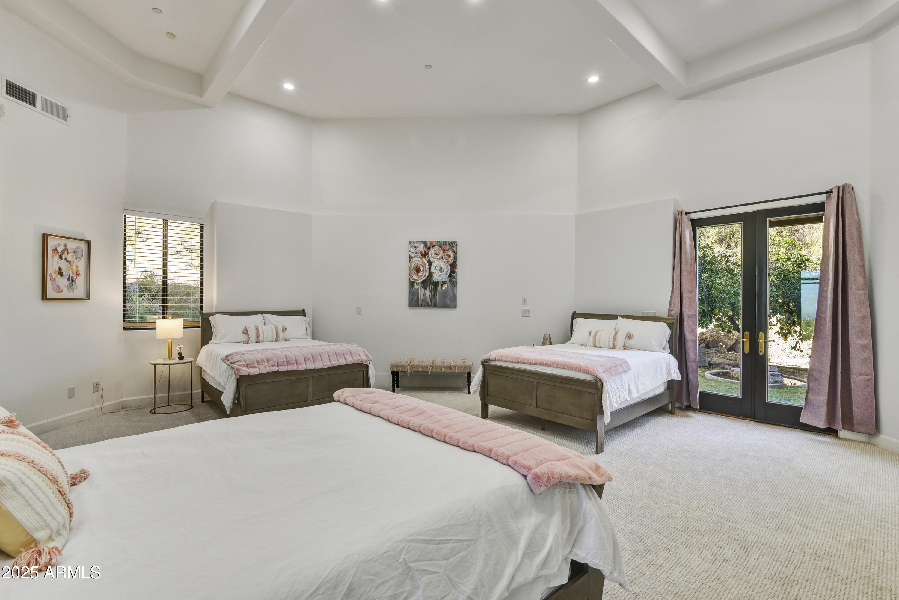 8812 East Palm Lane Mesa, AZ 85207 - Photo 26 of 37 24-106949597