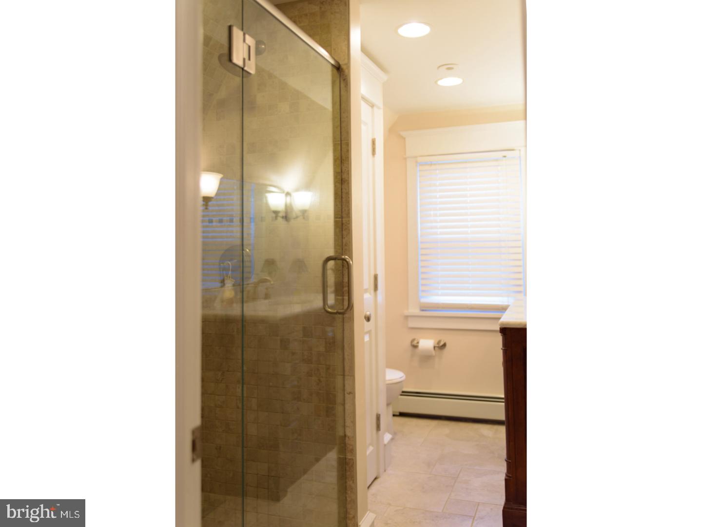 2424 Poplar Road Havertown, PA 19083 - Photo 15 of 25