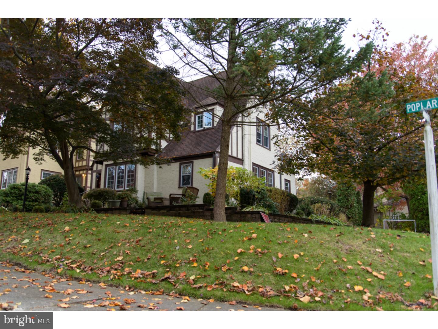 2424 Poplar Road Havertown, PA 19083 - Photo 3 of 25