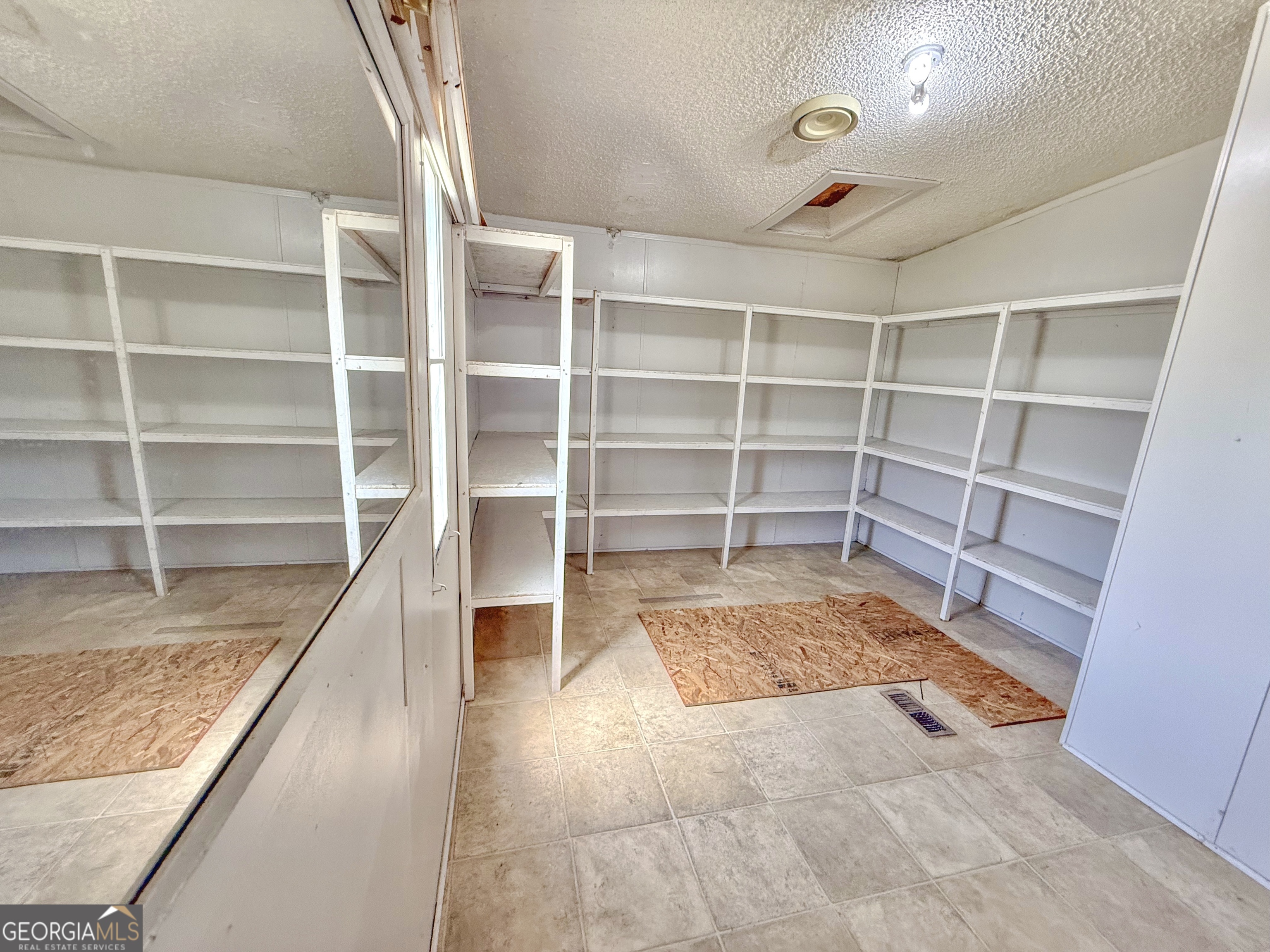 240 Professional Court Dallas, GA 30132 - Photo 13 of 18