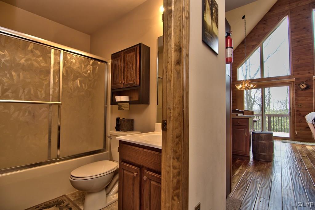 95 Rhododendron Road Jim Thorpe, PA 18229 - Photo 19 of 50 View of the 1st floor full bath off the living/din