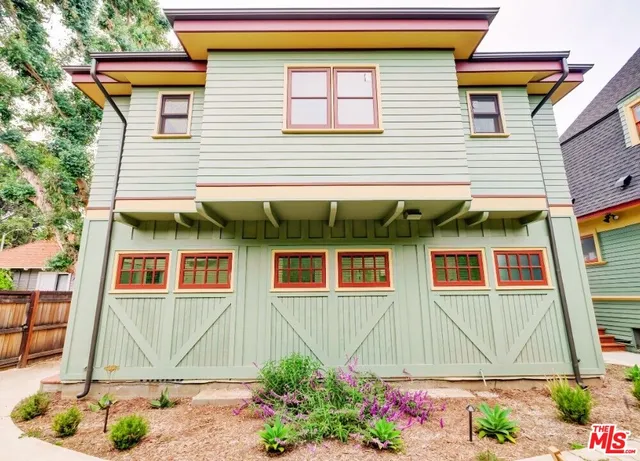 $1,950,000 | 2325 Portland Street, Los Angeles, CA 90007