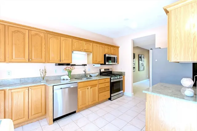 $649,000 | 119 Revere Street, Unit C, Canton, MA 02021