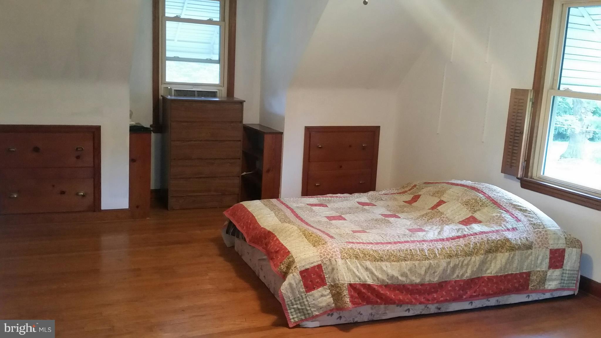 3008 Enterprise Road Bowie, MD 20721 - Photo 14 of 23 3008 Enterprise Rd! Upper Level Bedroom 1 !