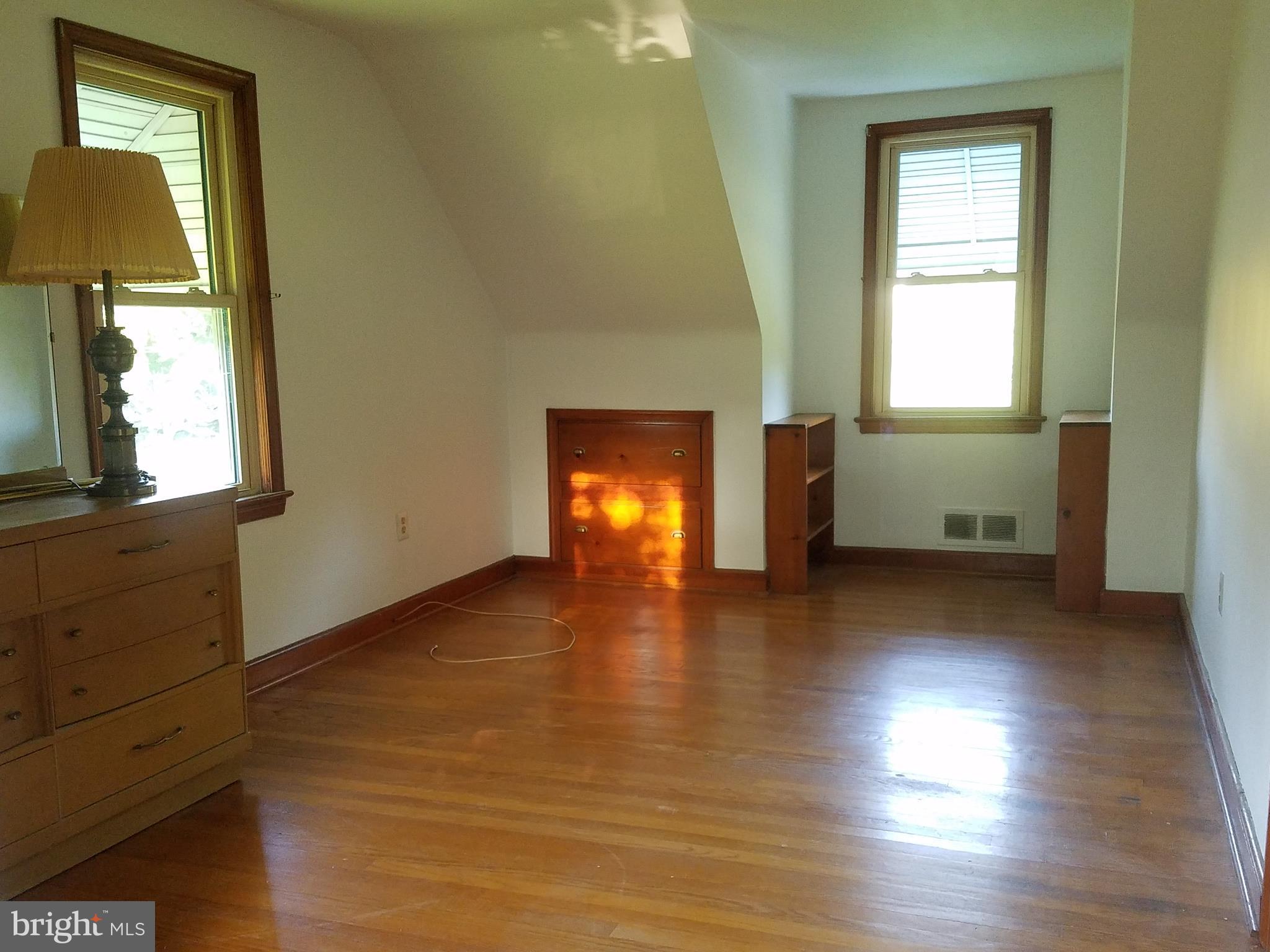 3008 Enterprise Road Bowie, MD 20721 - Photo 17 of 23 3008 Enterprise Rd! Upper Level Bedroom 2!