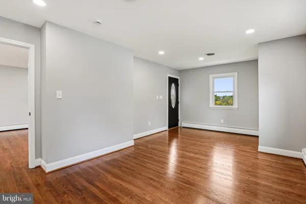 $899,900 | 15474 Roxbury Road, Glenwood, MD 21738