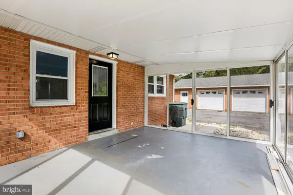 $899,900 | 15474 Roxbury Road, Glenwood, MD 21738