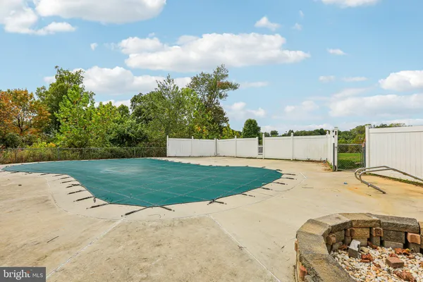 $899,900 | 15474 Roxbury Road, Glenwood, MD 21738