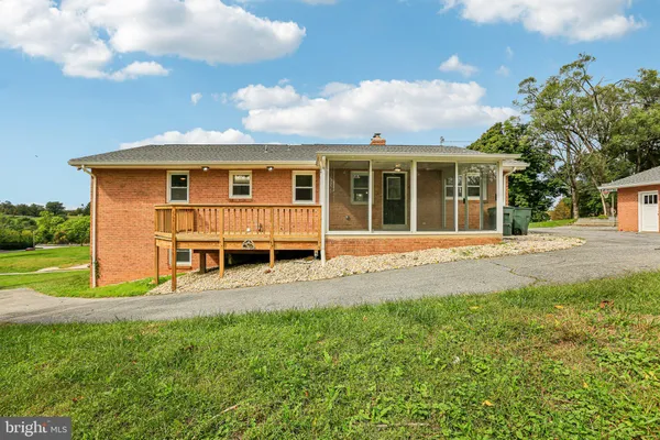 $899,900 | 15474 Roxbury Road, Glenwood, MD 21738