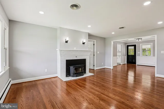 $947,500 | 15474 Roxbury Road, Glenwood, MD 21738