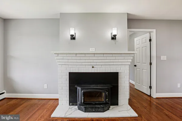 $899,900 | 15474 Roxbury Road, Glenwood, MD 21738