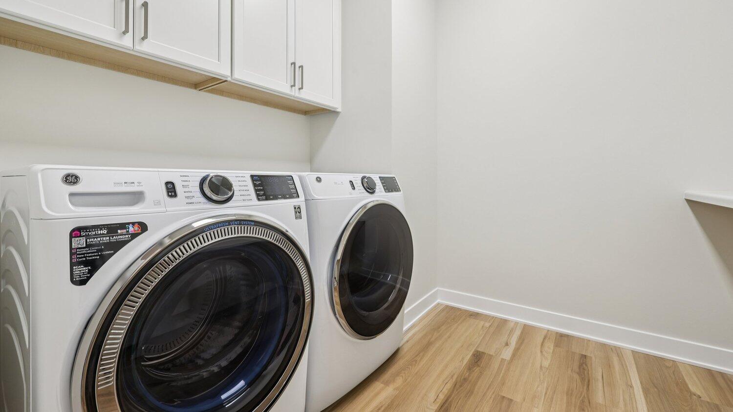 W221-n4564 W221-n4564 Timber Court, Unit LT175 Pewaukee, WI 53072 - Photo 14 of 17 Laundry Room