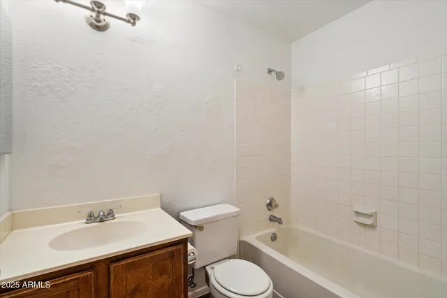 $350,000 | 20620 North 5th Drive, Phoenix, AZ 85027