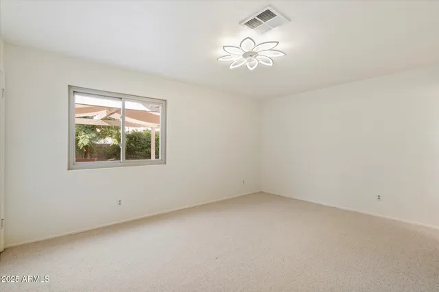 $350,000 | 20620 North 5th Drive, Phoenix, AZ 85027