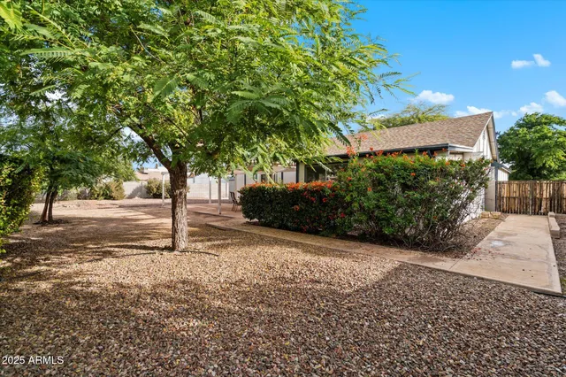 $350,000 | 20620 North 5th Drive, Phoenix, AZ 85027