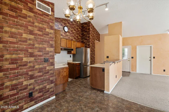 $350,000 | 20620 North 5th Drive, Phoenix, AZ 85027