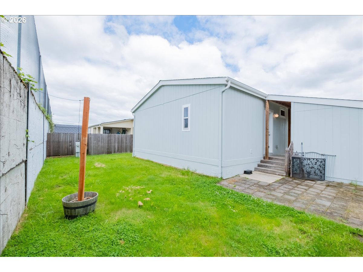 200 Market Street Lebanon, OR 97355 - Photo 36 of 39