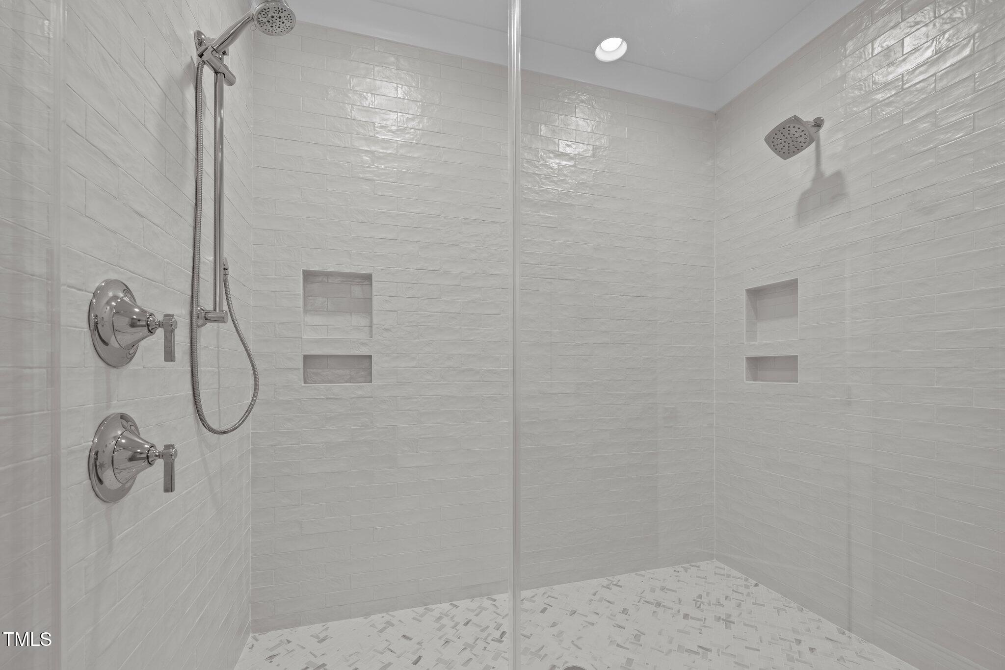 2642 Marchmont Street Raleigh, NC 27608 - Photo 55 of 66 50-web-or-mls-5Z8A3431