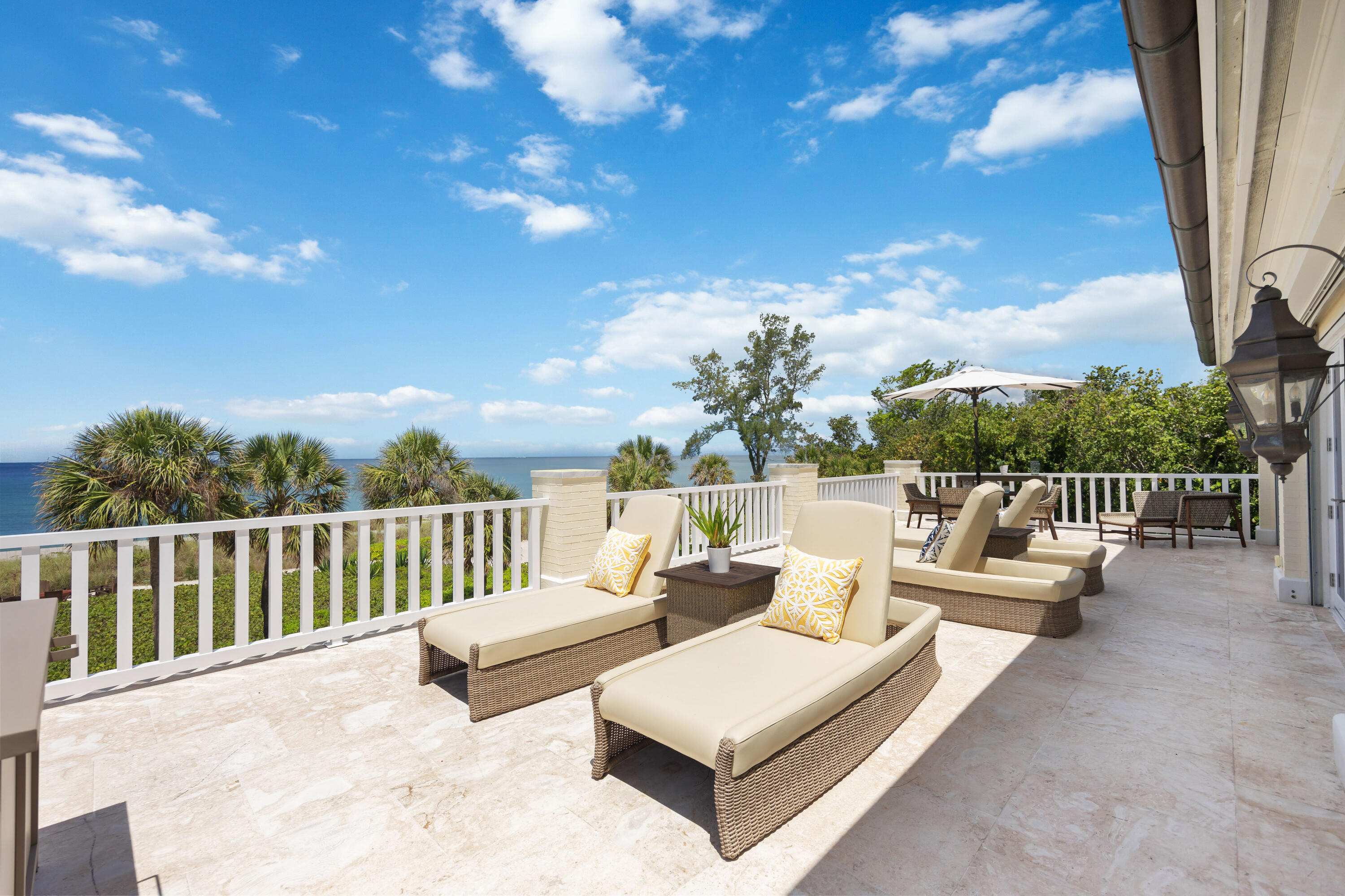 8218 Sanderling Road Sarasota, FL 34242 - Photo 30 of 99 SOTA1015