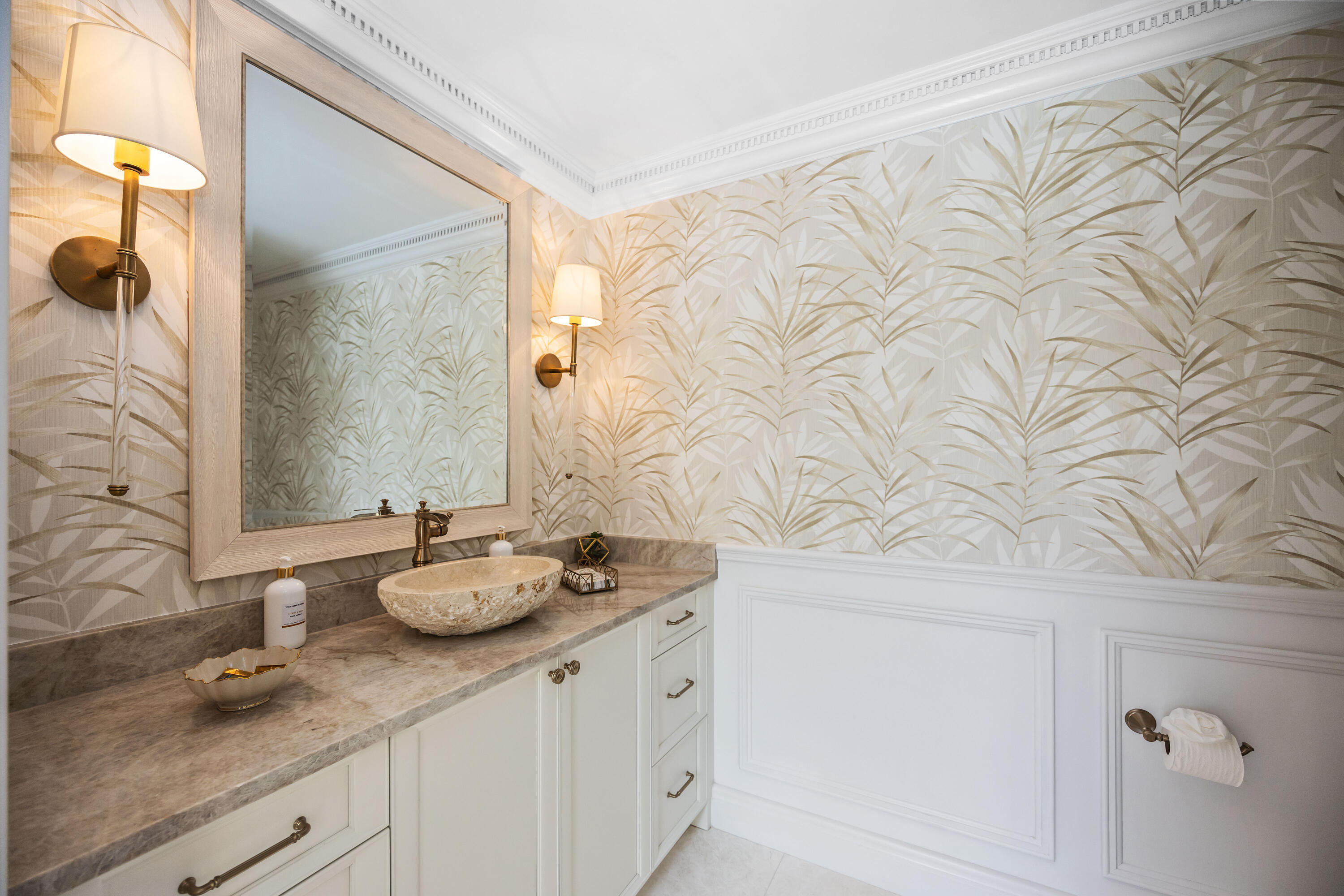 8218 Sanderling Road Sarasota, FL 34242 - Photo 39 of 99 SOTA0564