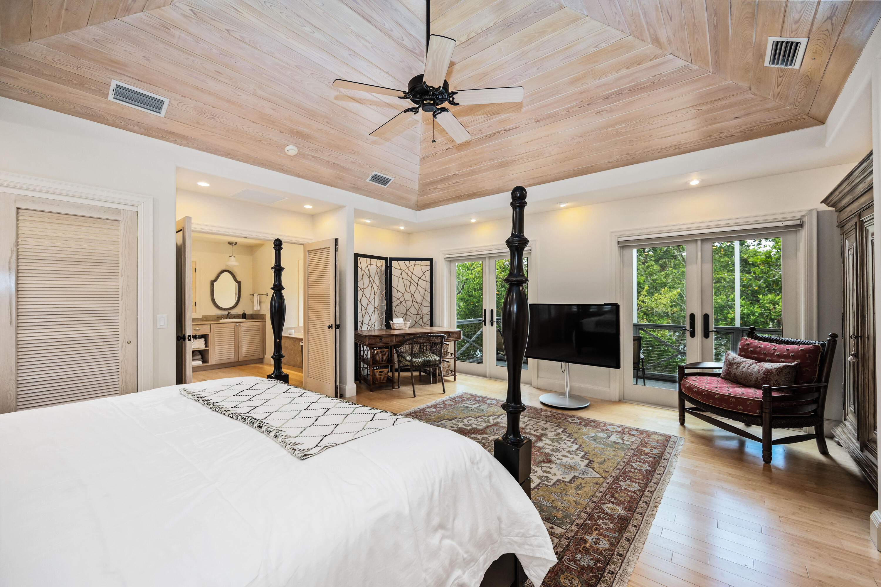 8218 Sanderling Road Sarasota, FL 34242 - Photo 85 of 99 SOTA1850