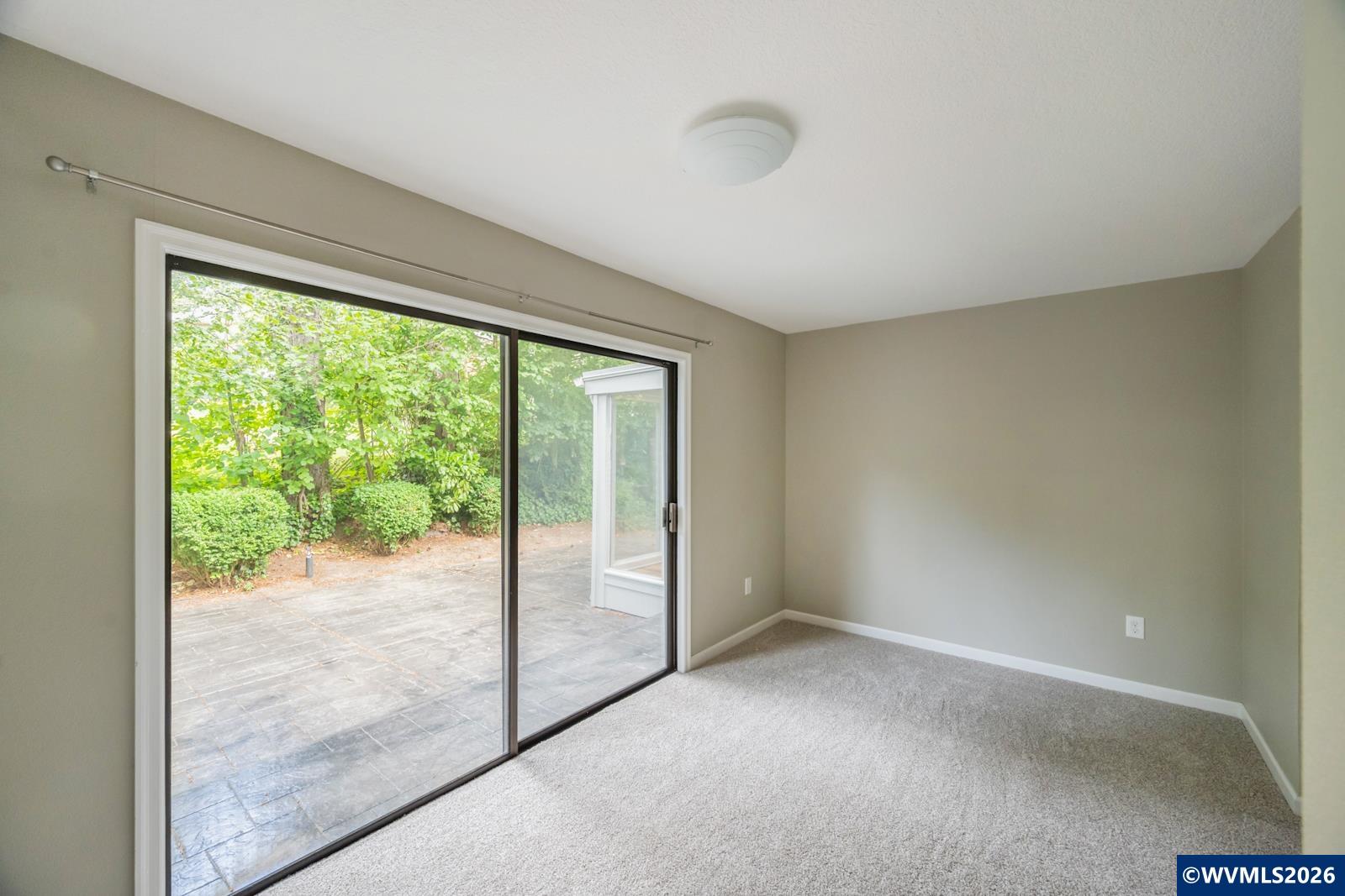 10165 Southwest Walker Road Beaverton, OR 97005 - Photo 21 of 35