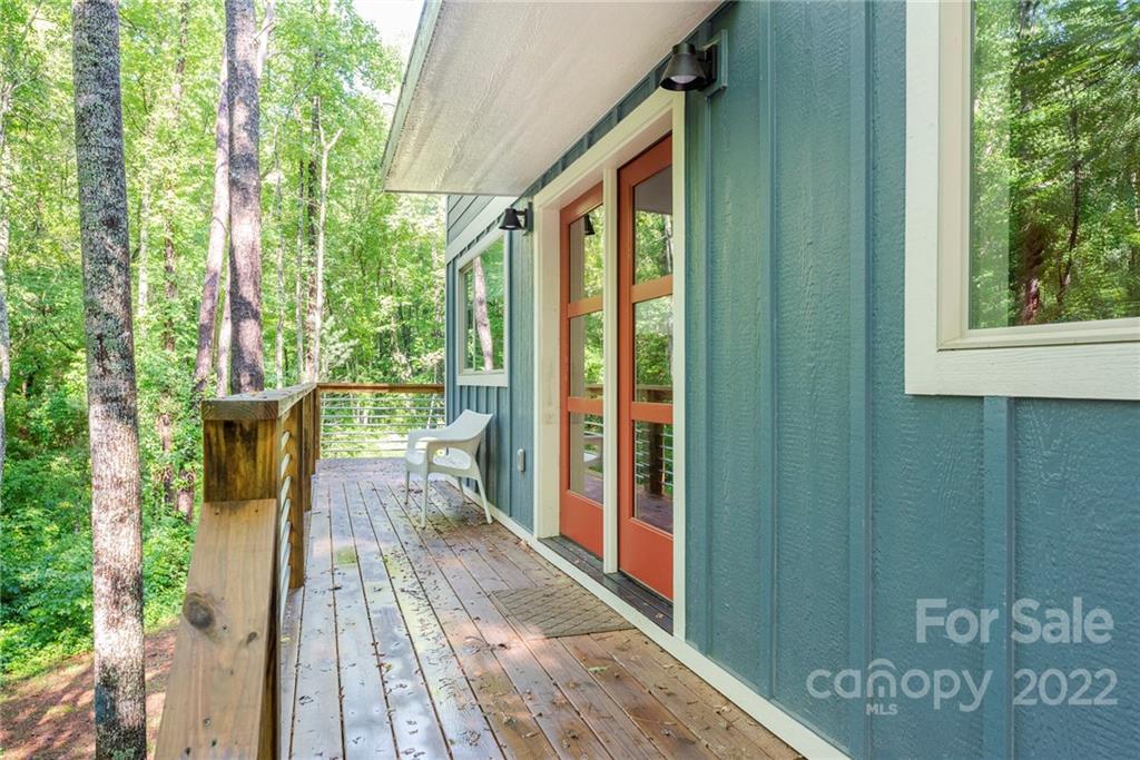 76 Rainbow Ridge Road Swannanoa, NC 28778 - Photo 6 of 47 Gallery Image 6