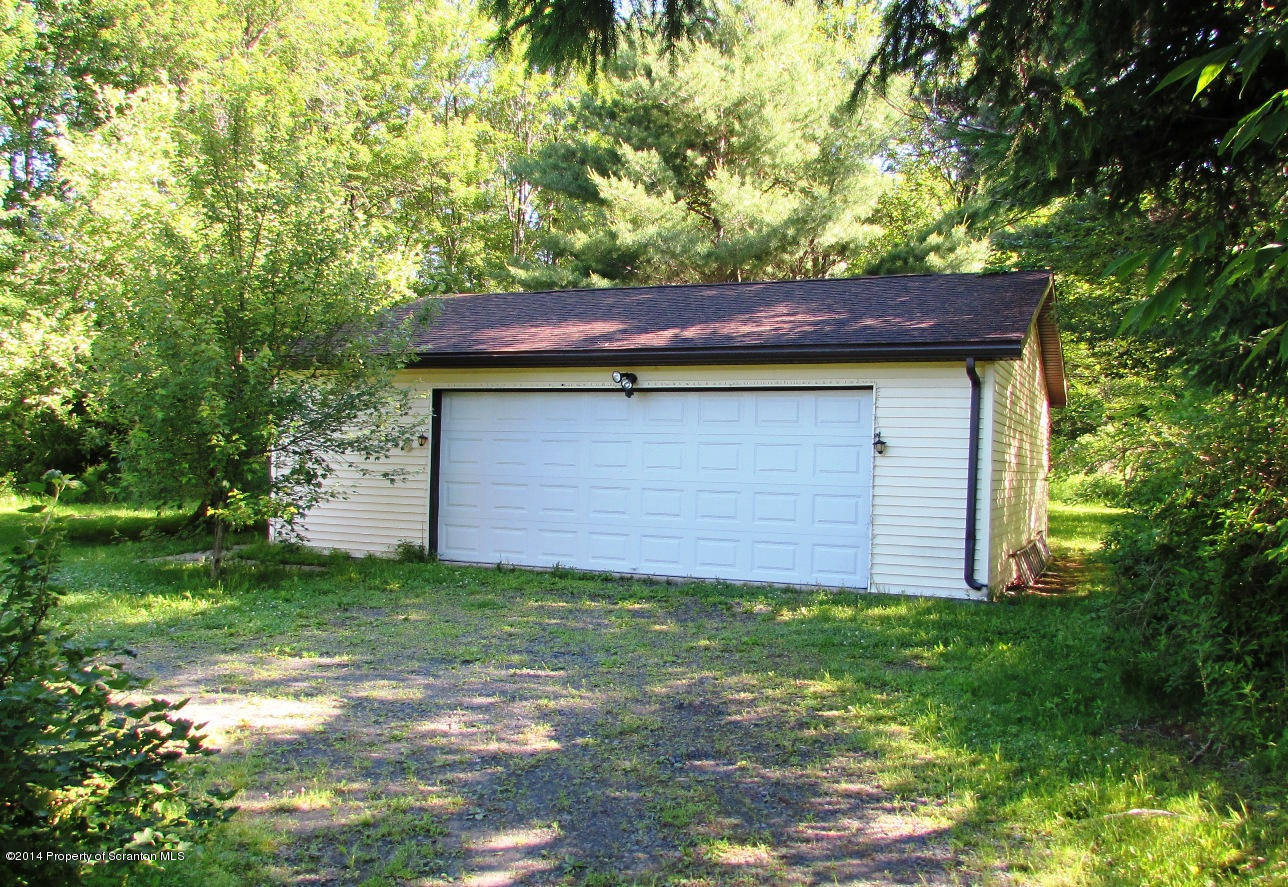 1467 Mt Cobb Road Lake Ariel, PA 18436 - Photo 2 of 15 Gallery Image 2