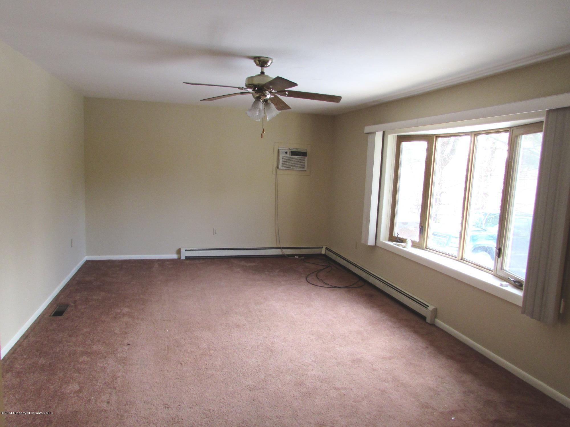 1467 Mt Cobb Road Lake Ariel, PA 18436 - Photo 6 of 15 Gallery Image 6