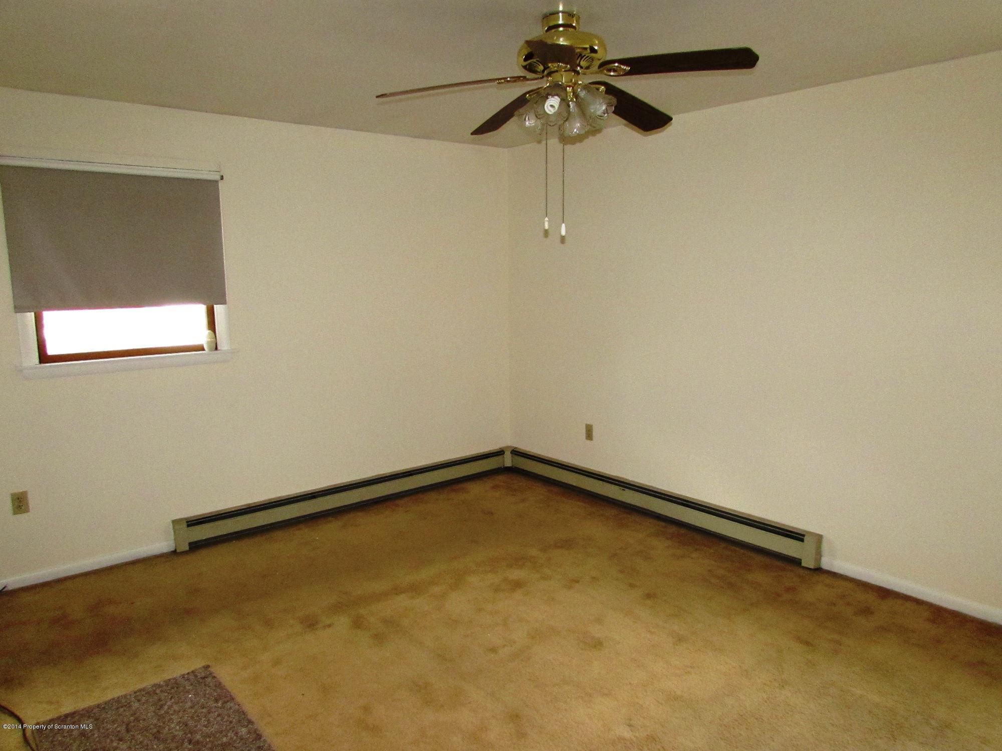1467 Mt Cobb Road Lake Ariel, PA 18436 - Photo 8 of 15 Gallery Image 8