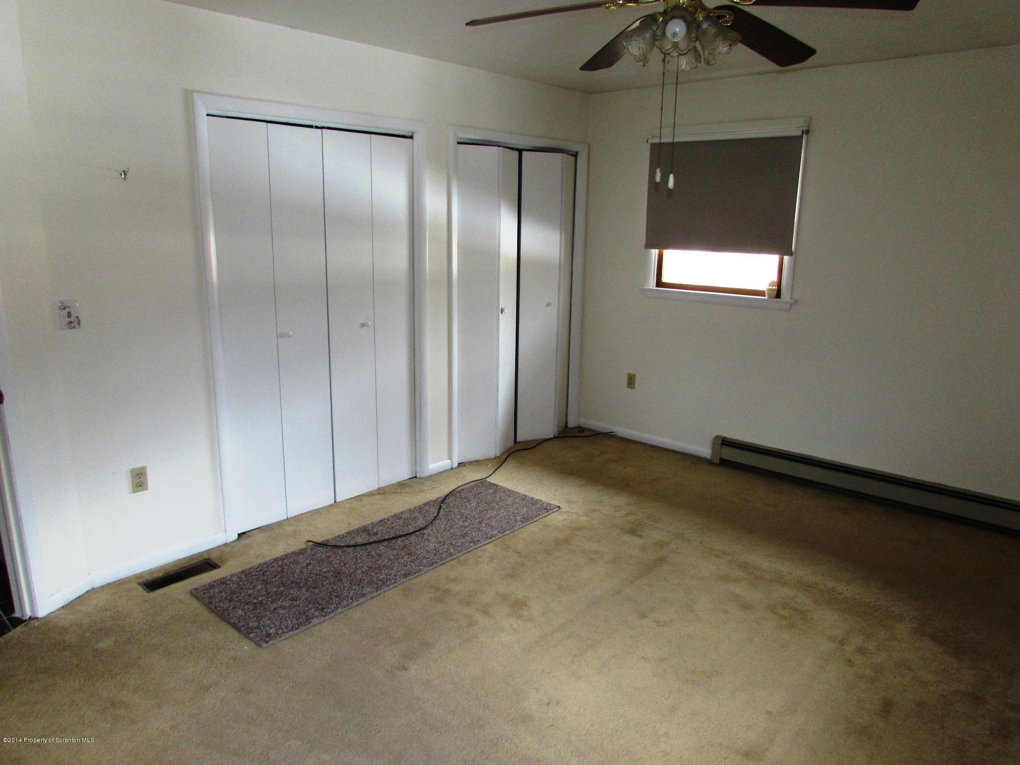 1467 Mt Cobb Road Lake Ariel, PA 18436 - Photo 9 of 15 Gallery Image 9