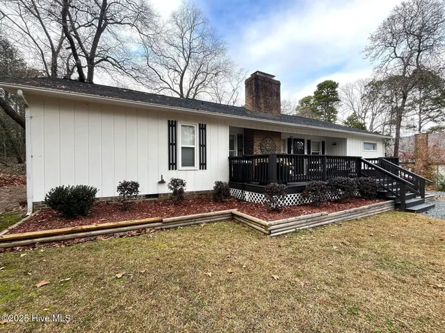 $2,100 | 105 Scuppernong Court, West End, NC 27376