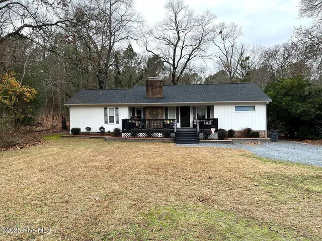 $2,100 | 105 Scuppernong Court, West End, NC 27376