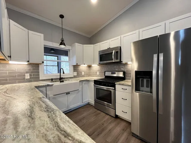 $2,100 | 105 Scuppernong Court, West End, NC 27376