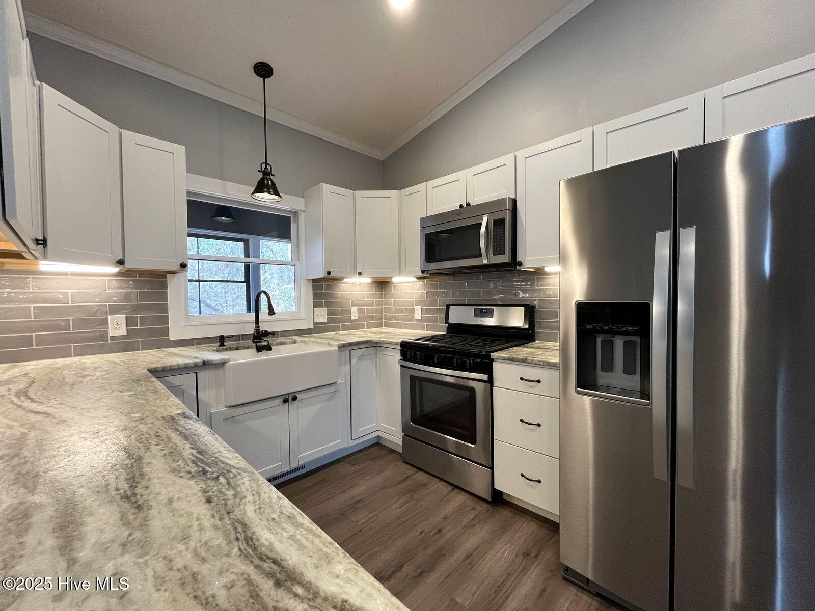 105 Scuppernong Court West End, NC 27376 - Photo 33 of 40 105 kitchen