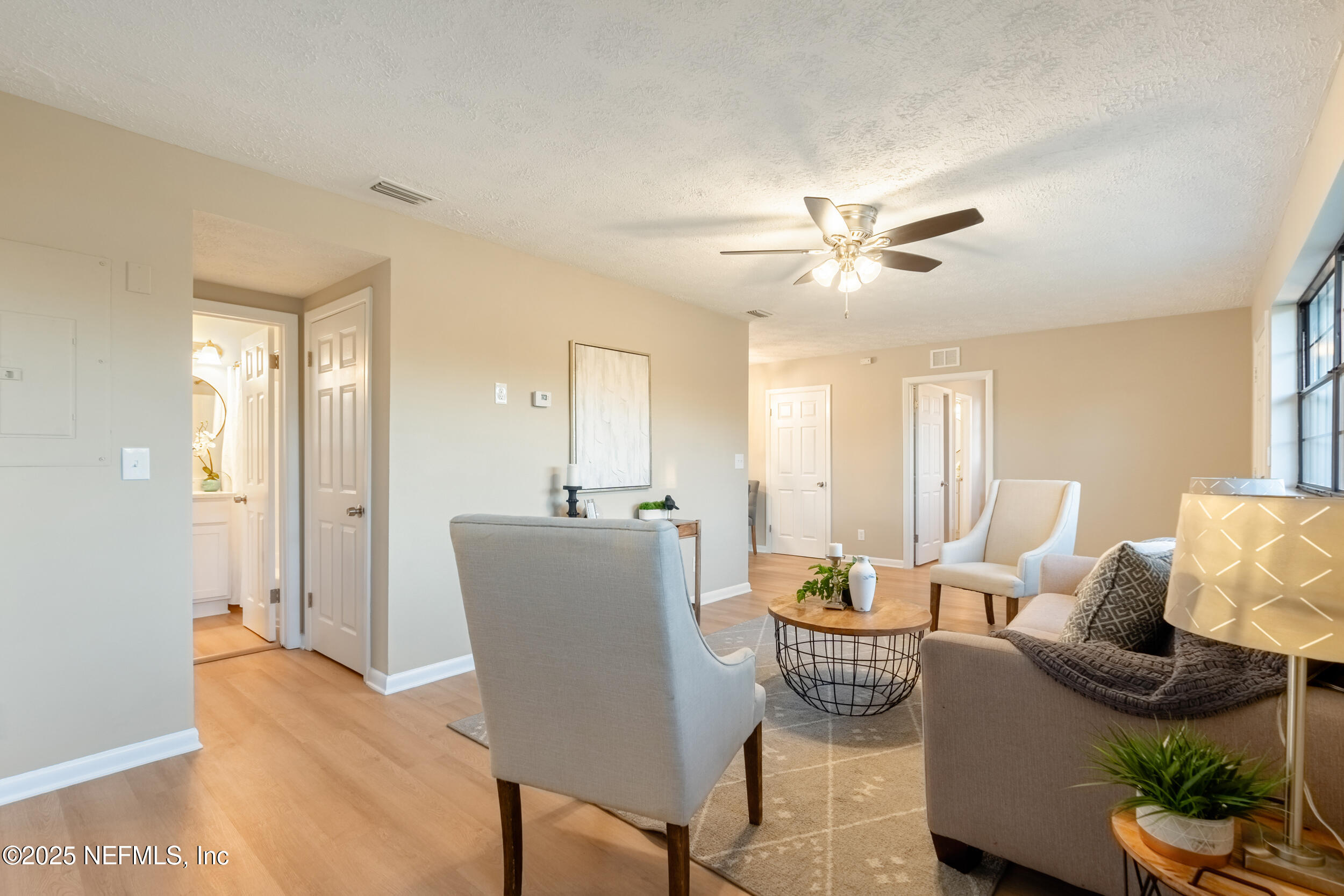2724 Randy Road Jacksonville, FL 32216 - Photo 6 of 29 7_homeprimemedia-07