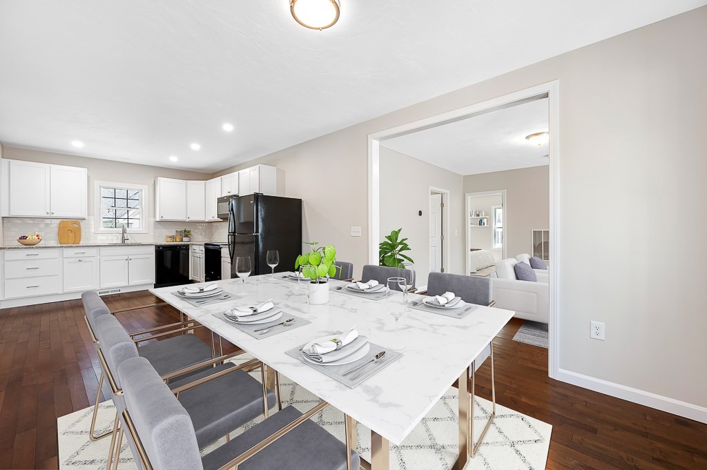 386 Main Street Clinton, MA 01510 - Photo 4 of 16