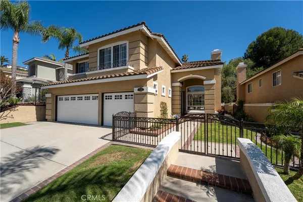 $1,725,000 | 7520 Toyon Lane, Anaheim Hills, CA 92808