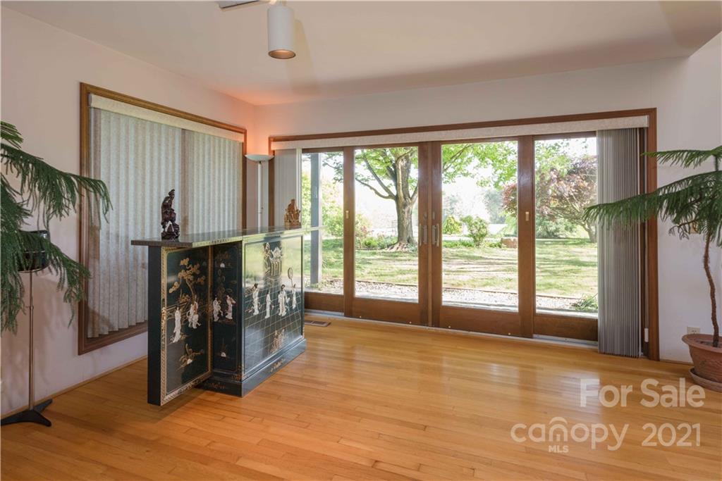 1724 Swaringen Road Traphill, NC 28685 - Photo 9 of 20 Gallery Image 9