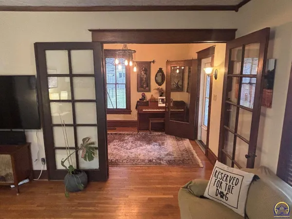 $179,900 | 333 South Pine Street, Cottonwood Falls, KS 66845