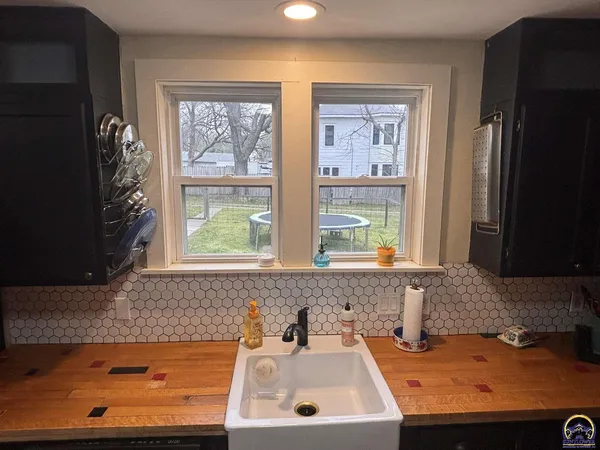 $179,900 | 333 South Pine Street, Cottonwood Falls, KS 66845