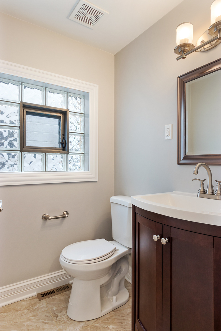 508 Warren Avenue Park Ridge, IL 60068 - Photo 20 of 26