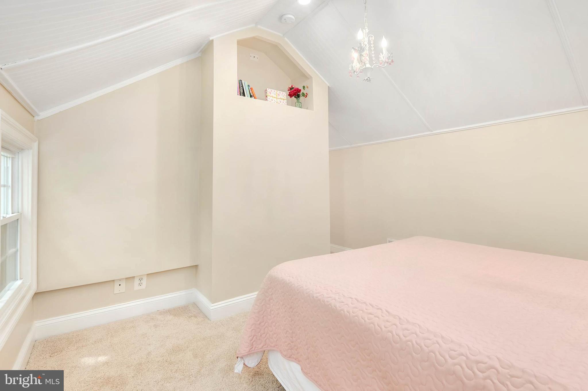 4 High Street Round Hill, VA 20141 - Photo 16 of 51 a bedroom with a bed and a refrigerator