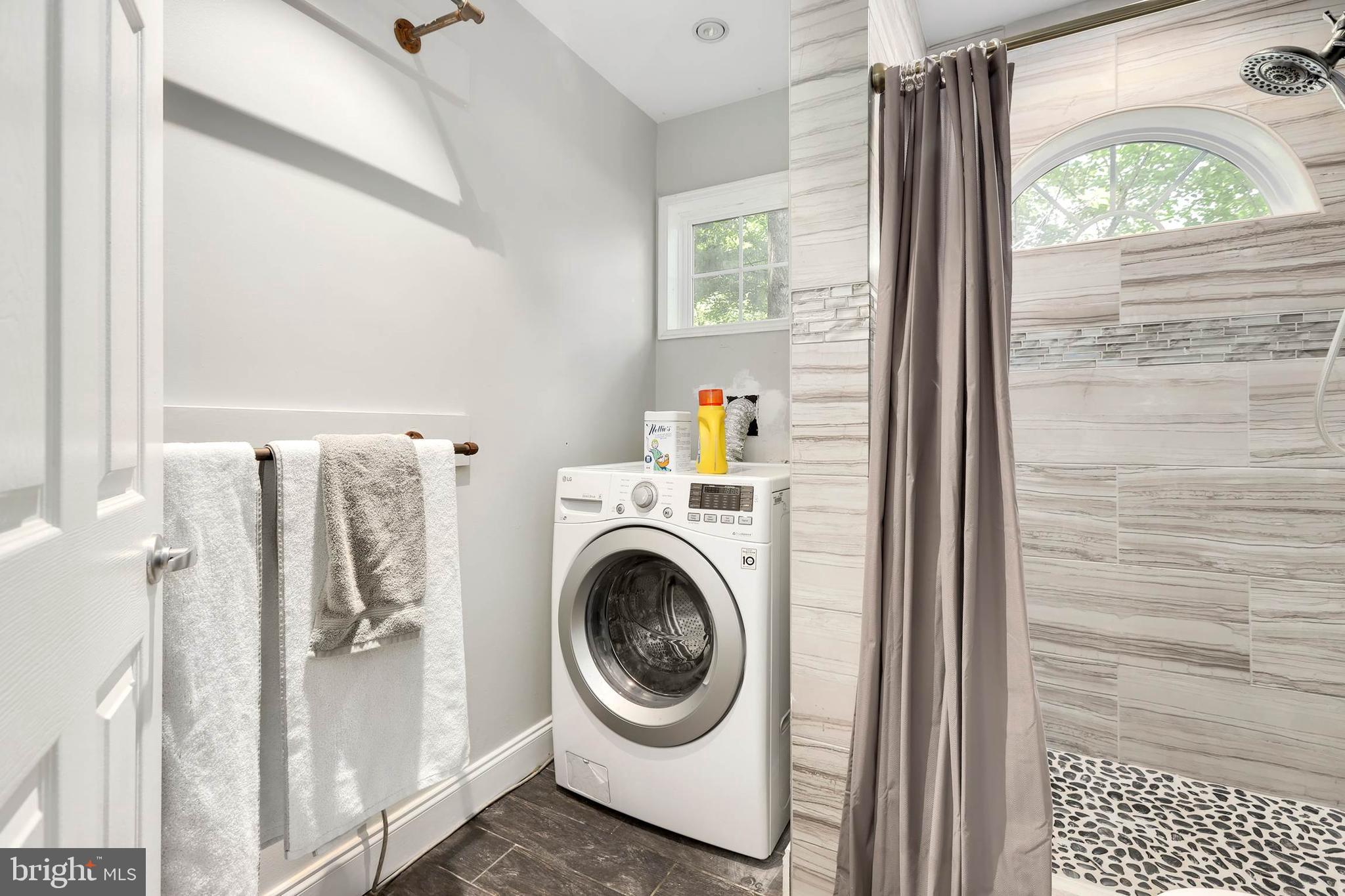 4 High Street Round Hill, VA 20141 - Photo 31 of 51 a utility room with sink dryer and washer