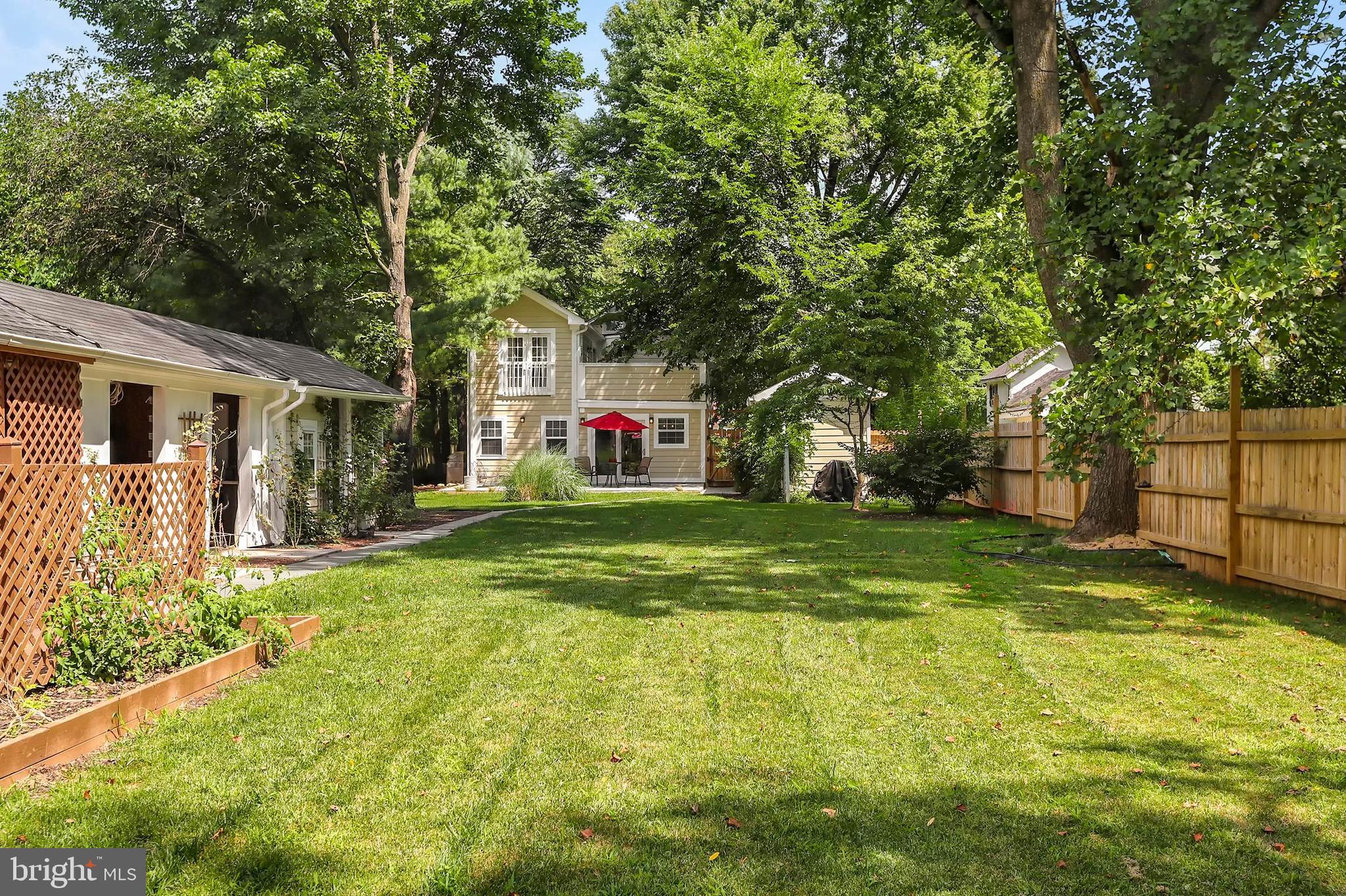 4 High Street Round Hill, VA 20141 - Photo 42 of 51 a view of a trees in front of a house