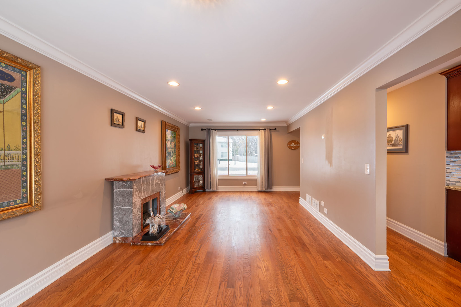 751 Garth Road Wheeling, IL 60090 - Photo 7 of 29