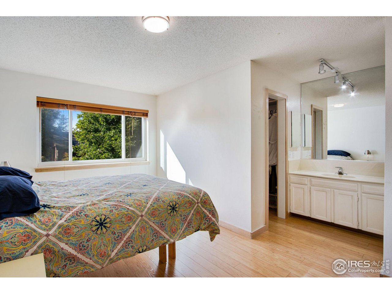 2659 Juniper Avenue, Unit 30 Boulder, CO 80304 - Photo 16 of 35 a view of bathroom with bathtub windows and a chandelier