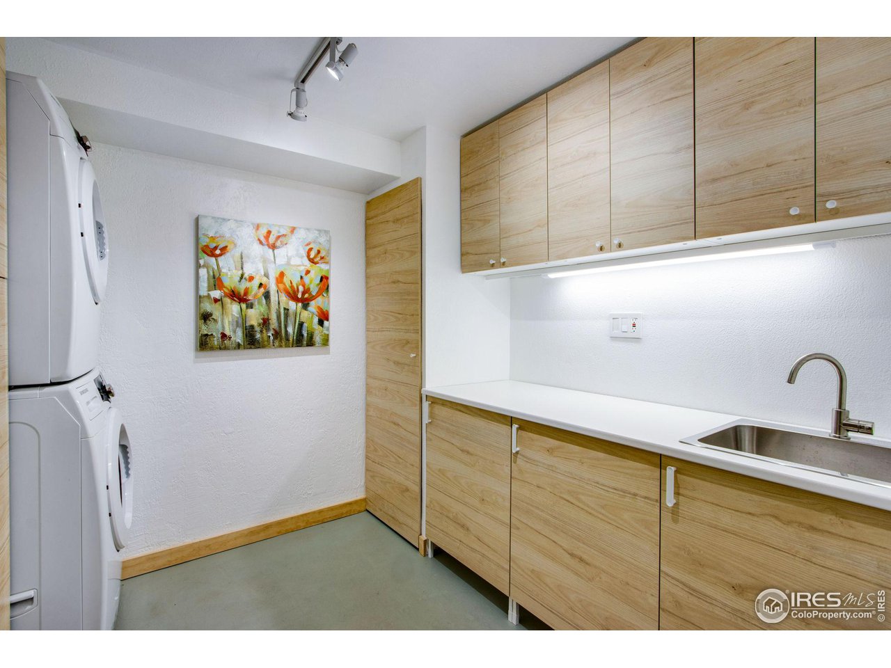 2659 Juniper Avenue, Unit 30 Boulder, CO 80304 - Photo 25 of 35 a view of a refrigerator in a kitchen