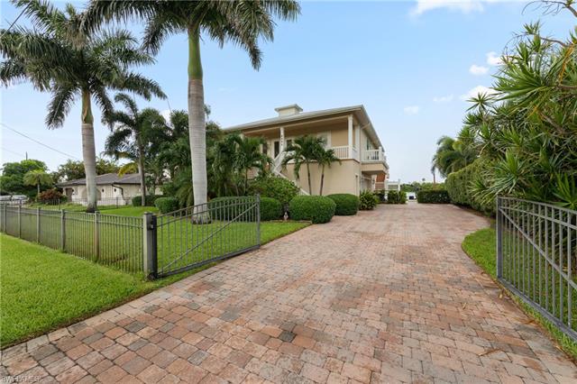 8051 Lagoon Road Fort Myers Beach, FL 33931 - Photo 5 of 29 Gallery Image 5